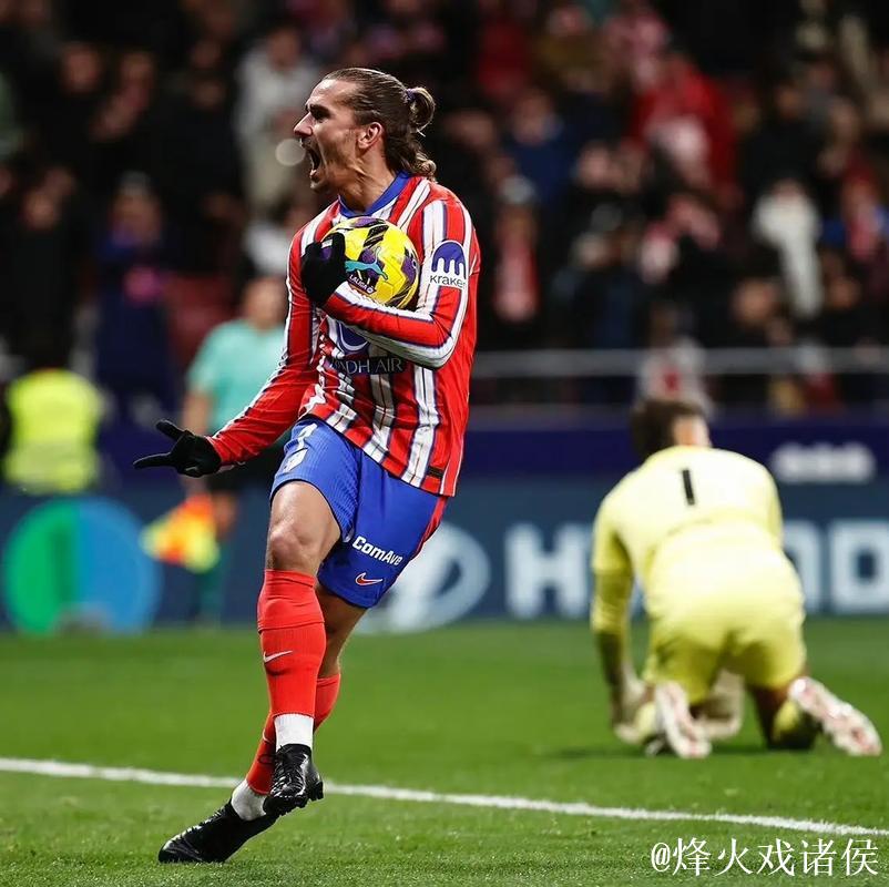 格列兹曼精彩绝伦!顶级停球配合凌空射门,终结18天进球荒 格列兹曼精彩绝伦!顶级停球配合凌空射门,终结18天进球荒