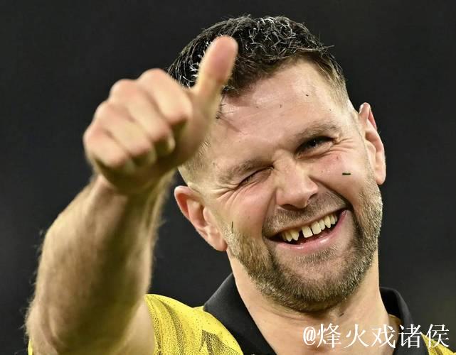 米兰与菲尔克鲁格达成协议,将承担其赛季结束前150万年薪 米兰与菲尔克鲁格达成协议,将承担其赛季结束前150万年薪